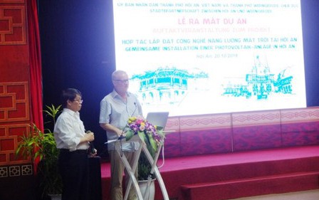 Memulai proyek pembangunan sistem pemberian listrik energi surya di kota Hoi An, propinsi Quang Nam